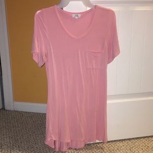 Light Pink v-neck Piko